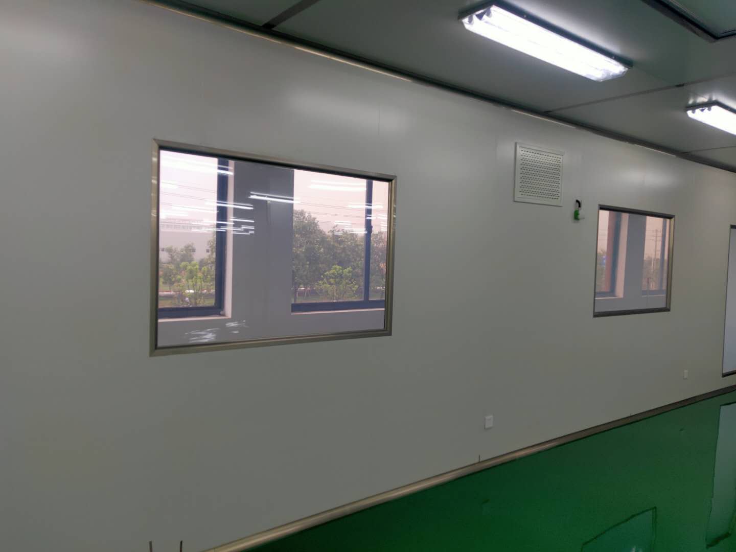 萬級凈化廠房施工.jpg